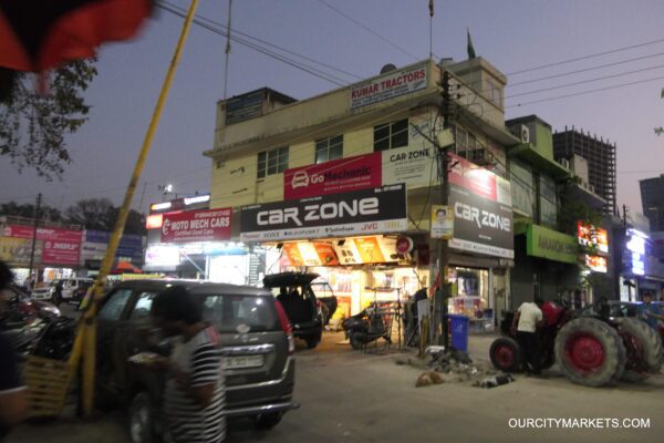 CENTRAL AUTO MARKET, SECTOR-16, NOIDA MARKETS - OURCITYMARKETS.COM